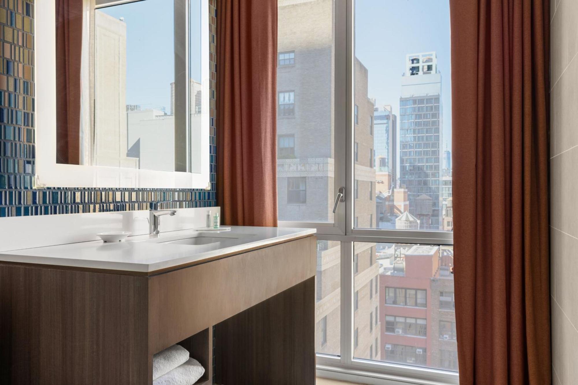 Courtyard By Marriott New York Manhattan/Chelsea Exteriör bild