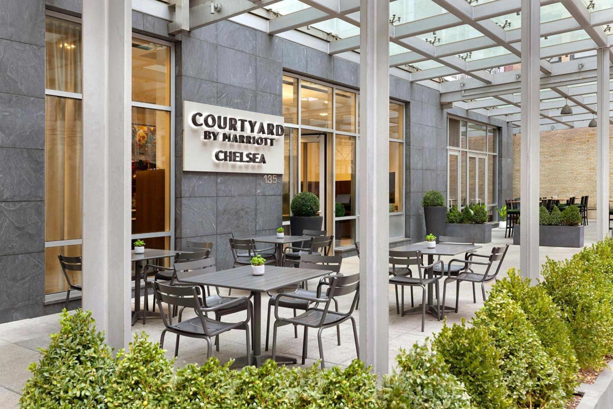 Courtyard By Marriott New York Manhattan/Chelsea Exteriör bild