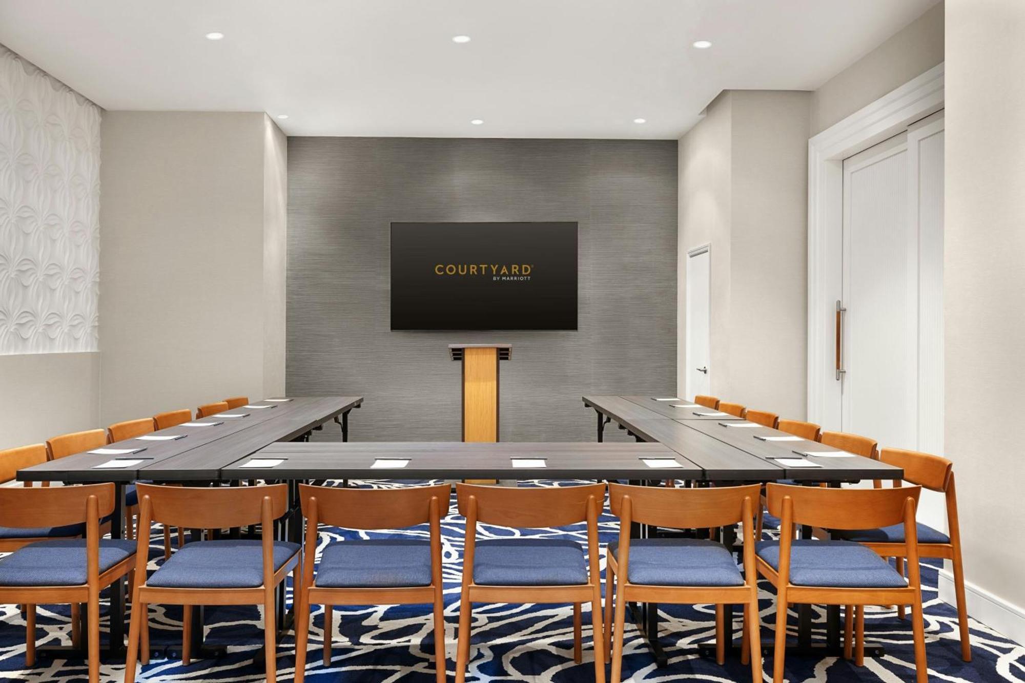 Courtyard By Marriott New York Manhattan/Chelsea Exteriör bild